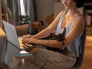 💼 Trabalho Híbrido: Vantagens e Desafios do Futuro do Mercado de Emprego